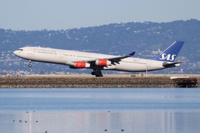 Airbus A340-300 (OY-KBD)