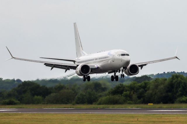 Boeing 737 MAX 8 (9H-LYR) - Operating for TUI, TOM2617 arriving from Girona