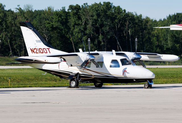 Mitsubishi MU-2 (N2100T)