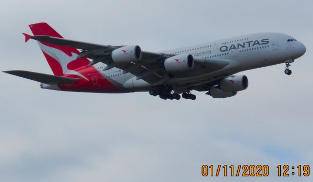 Airbus A380-800 (VH-OQB)