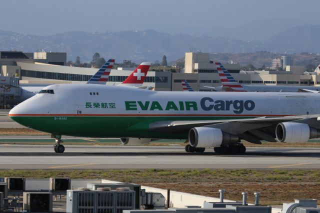 Boeing 747-400 (B-16482)