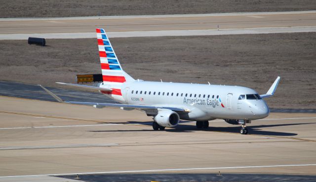 Embraer 170/175 (N258NN)