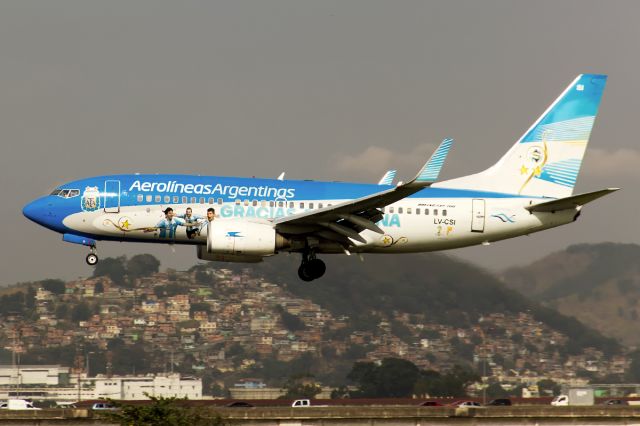 Boeing 737-700 (LV-CSI)