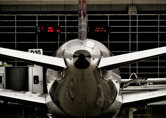Boeing 787-8 —