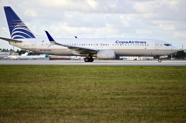 Boeing 737-800 (HP-1822CMP)