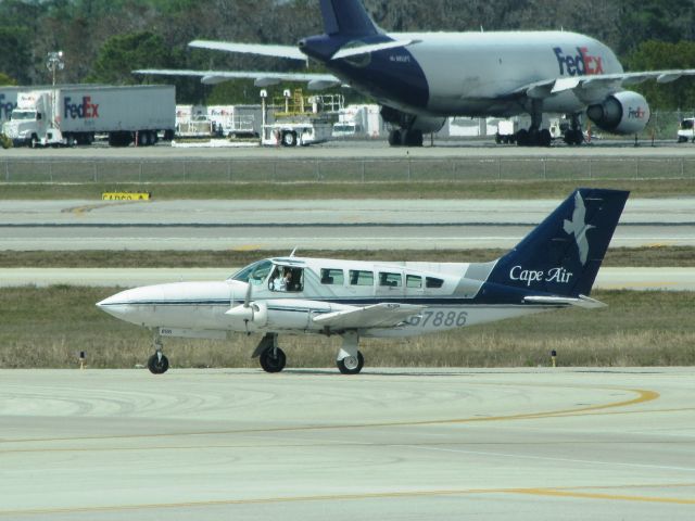 Cessna 402 (N67886)