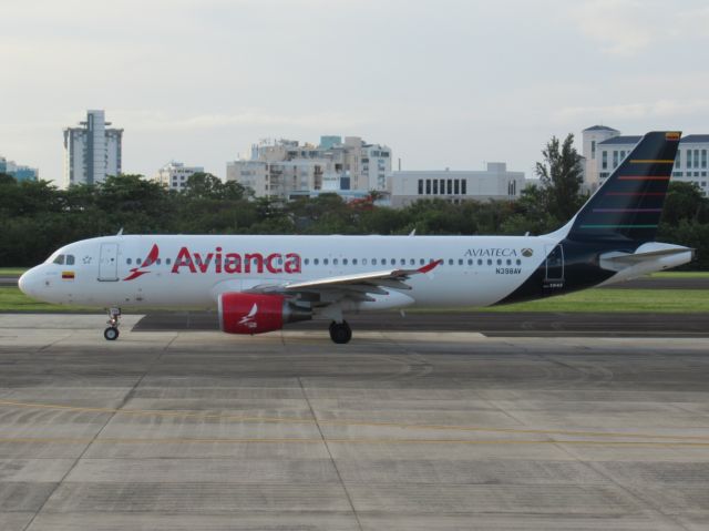 Airbus A320 (N398AV)