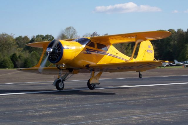 Beechcraft Staggerwing (N49301)