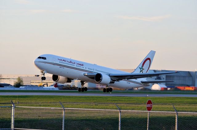 BOEING 767-300 (CN-ROW)