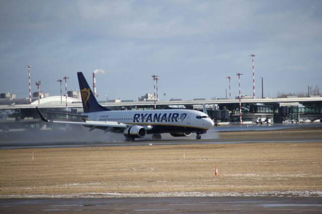 Boeing 737-700 (EI-GSG)