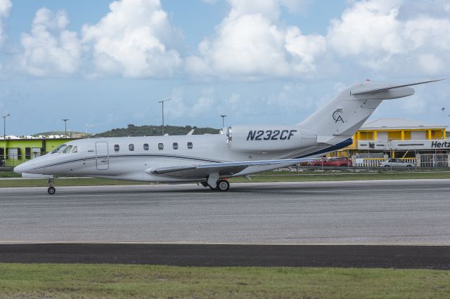 Cessna Citation X (N232CF)