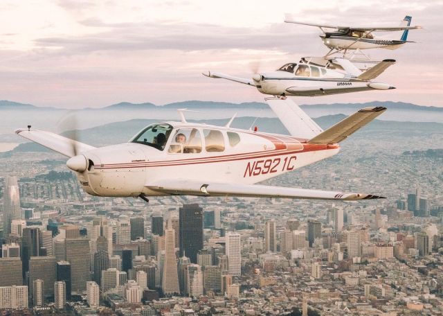 Beechcraft 35 Bonanza (N5921C)