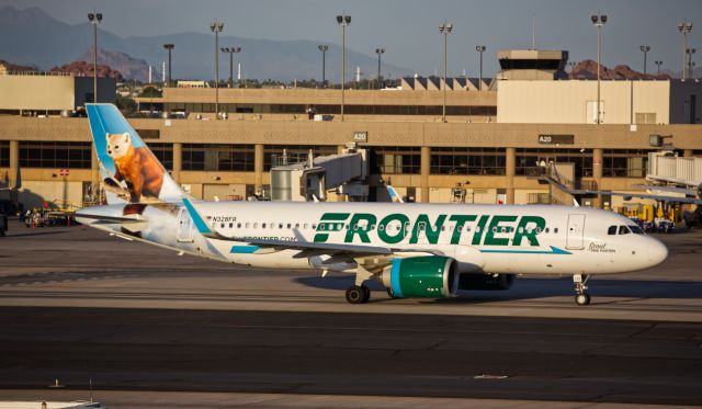 Airbus A320 (N328FR)