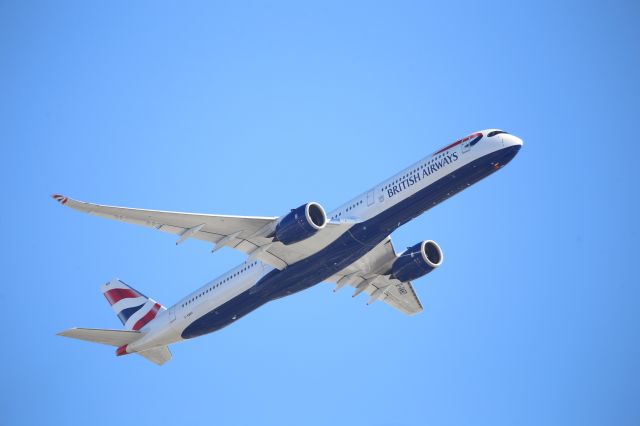 Airbus A350-1000 (G-XWBD)