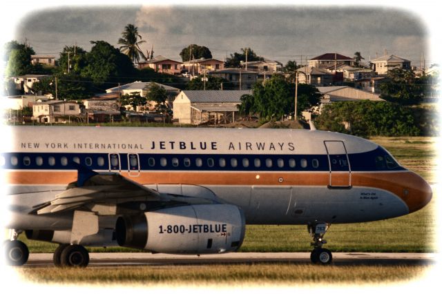 Airbus A320 (N763JB) - JetBlue in true retro