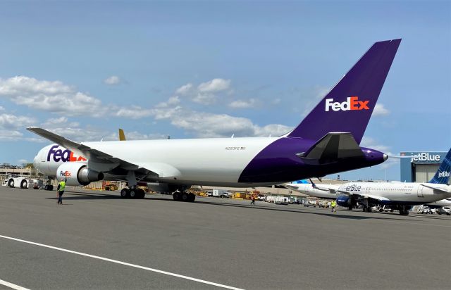 BOEING 767-300 (N283FE) - 05/09/23br /Thanks Sean !!