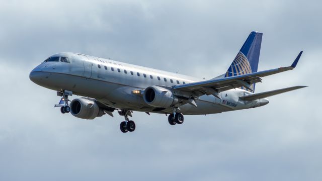 Embraer 170/175 (N639RW)