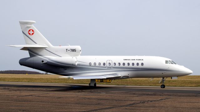 Dassault Falcon 900 (T785)