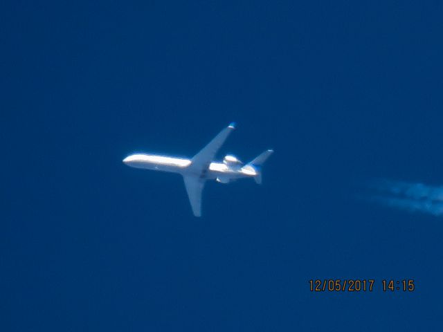 Canadair Regional Jet CRJ-700 (N162GJ)
