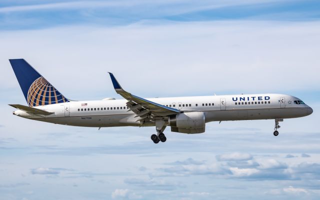 Boeing 757-200 (N67134)