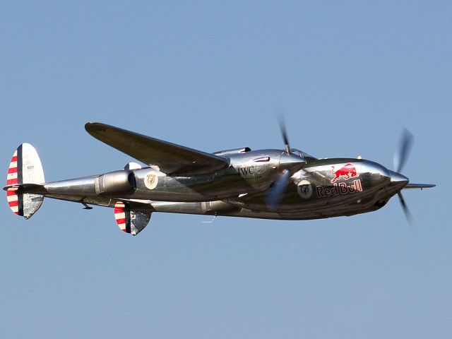 Lockheed P-38 Lightning (N25Y)