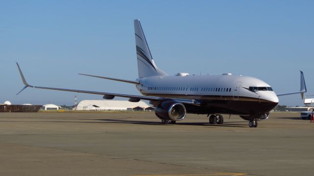 Boeing 737-700 (N162WC) - BBJ With the new Aviation Partners winglets at KMCC. Looks awesome!