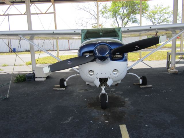 Cessna Skylane (N9155C) - CLEARWATER AIRPARK, CLEARWATER, FL, USA  02.22.2013