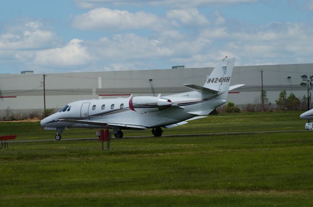 Cessna Citation Excel/XLS (N424HH) - Stopped in at KMPO. Pocono 400 was running.