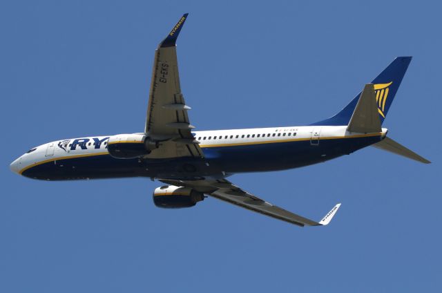 Boeing 737-800 (EI-EKS)