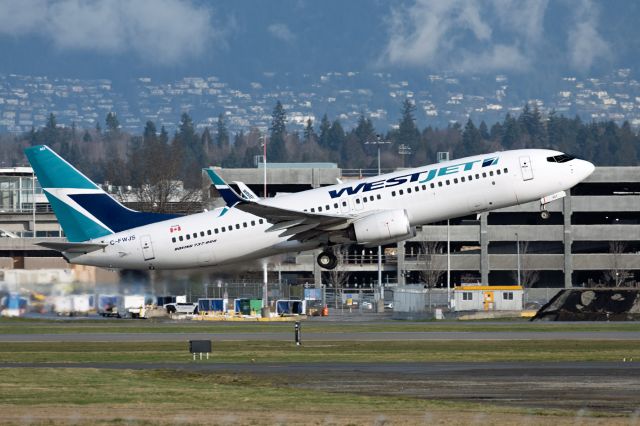 Boeing 737-800 (C-FWJS)