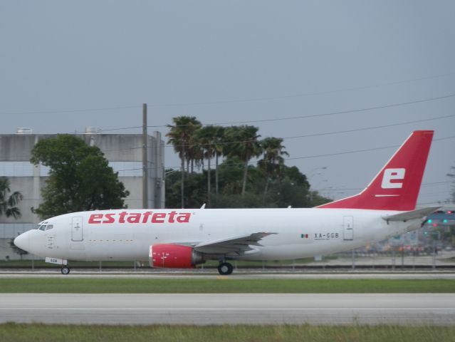 BOEING 737-300 (XA-GGB)