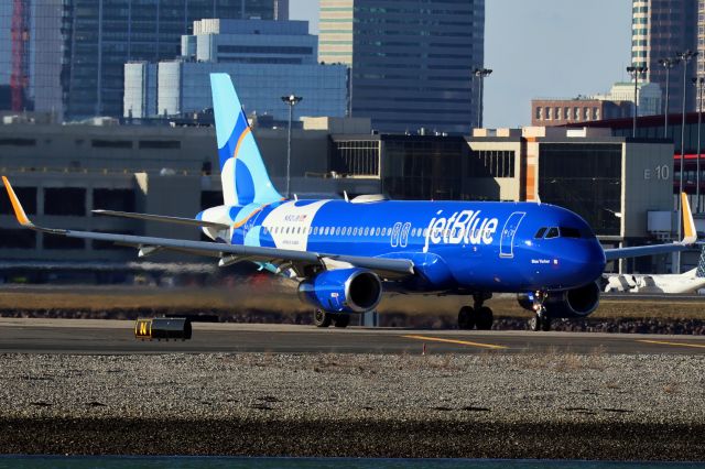 Airbus A320 (N821JB)