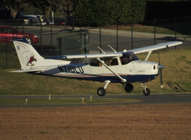 Cessna Skyhawk (N710LU) - Flaring over RW22 - November 9, 2021