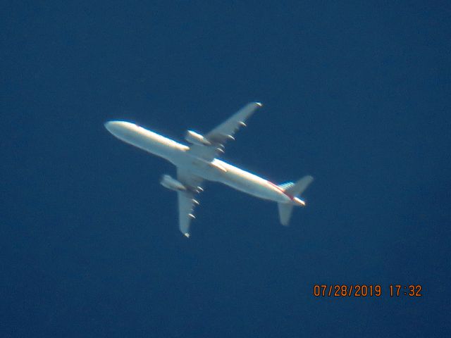 Airbus A321 (N519UW)