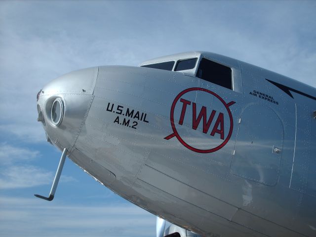 Douglas DC-2 (N1934D)