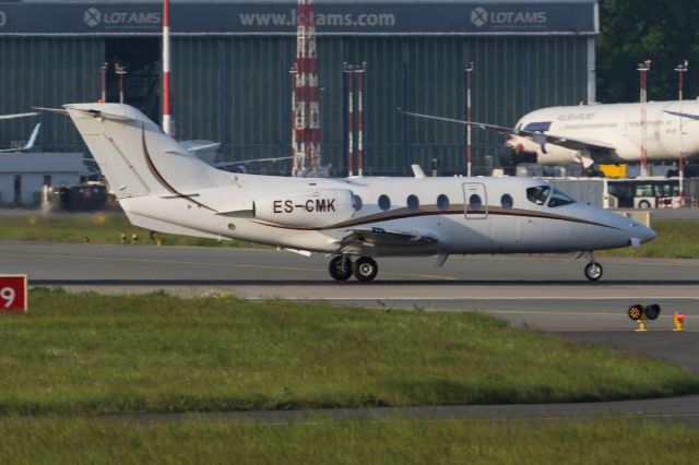 BEECH Beechjet (400XT/400XPR) (ES-CMK)