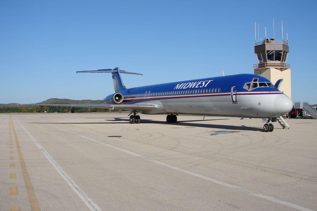 McDonnell Douglas MD-81 (N813ME)