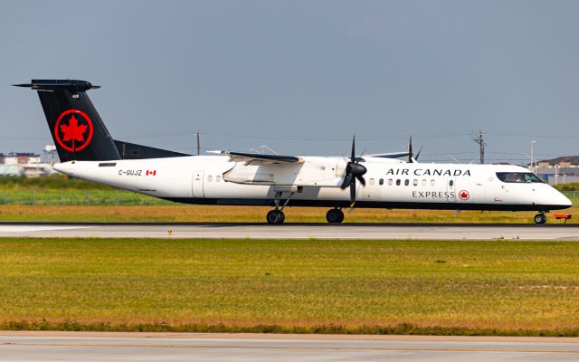 de Havilland Dash 8-400 (C-GUJZ)