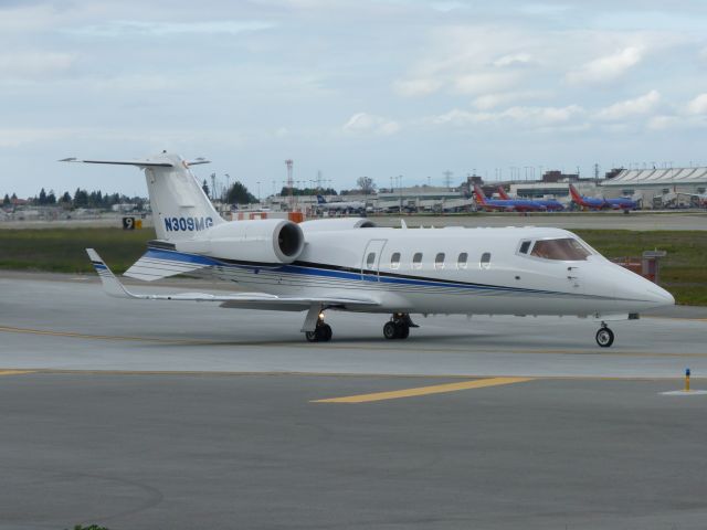 Learjet 60 (N309MG)