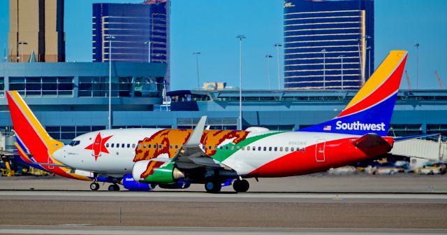 Boeing 737-700 (N943WN) - N943WN Southwest Airlines Boeing 737-7H4 s/n 36913 "California One" - Painted in "California One" February 2017br /Las Vegas - McCarran International (LAS / KLAS)br /USA - Nevada, January 7, 2018br /Photo: Tomás Del Coro