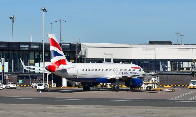 Airbus A320 (G-EUYX) - British Airways Airbus A320-232(WL) G-EUYX in Glasgow 