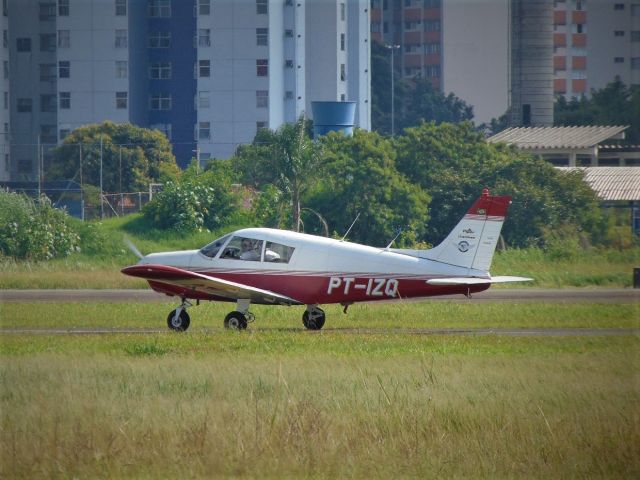 Piper Cherokee (PT-IZQ) - Private - Aeroclube de São Paulo - Brasilbr /Piper Aircraft  PA-28-140br /PT-IZQ   cn 28-7325638 br /Aeroporto de Campo de Marte - SP - Brasil (SBMT)br /Date: April, 14 2018br /Photo: Marcos Pereirabr /Comments: Year 1973br /Instagram: @map1982  @map_spotter  @aeroportodepousoalegre