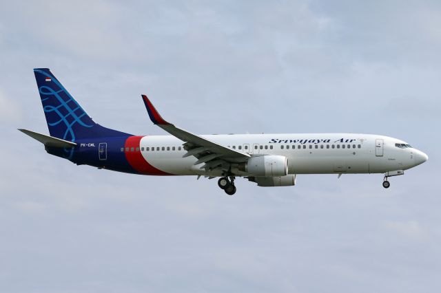 Boeing 737-800 (PK-CML)