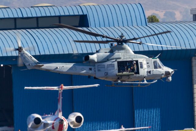 BELL UH-1Y (16-8952) - A USMC UH1-Y at John Wayne airport, a rare sight.