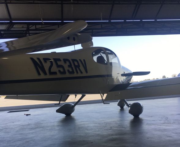 Vans RV-10 (N253RV)