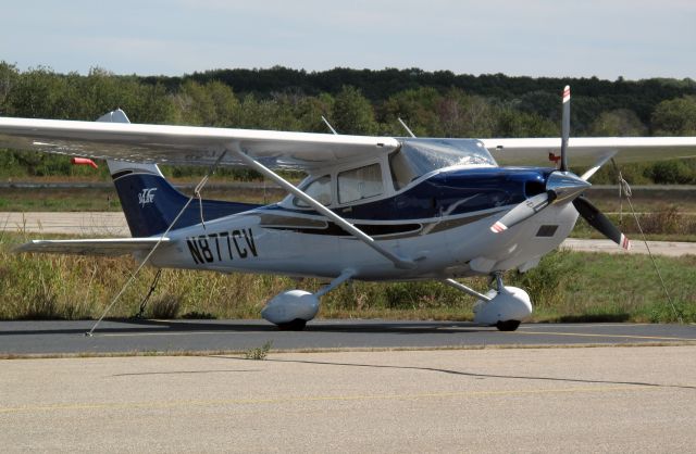 Cessna Skylane (N877CV)