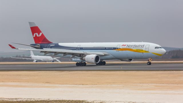 Airbus A330-300 (VP-BUH)