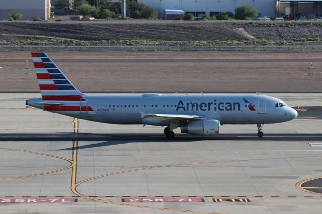 Airbus A320 (N679AW)