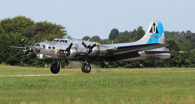 Boeing B-17 Flying Fortress (N9323Z) - The Commemorative Air Forces Boeing B-17G Flying Fortress "Sentimental Journey," arriving with left main gear touching first on Runway 18 at Huntsville Executive Airport, Meridianville, AL - September 23, 2017. 