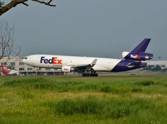 Boeing MD-11 (N576FE)